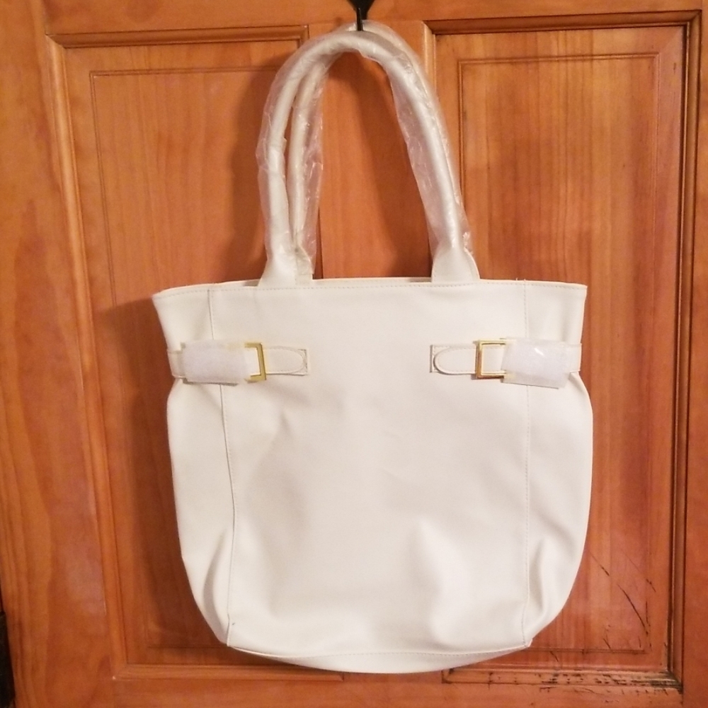 Large new purse